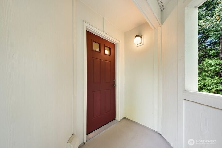 Property Photo: 14633 NE 40th Street K8 WA 98007