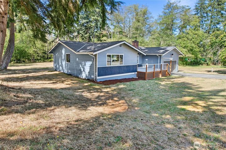 Property Photo: 3671 Dundee Way WA 98277