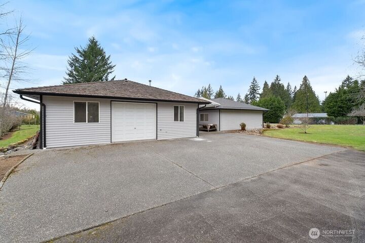 Property Photo:  13822  Meridian Street  WA 98258 