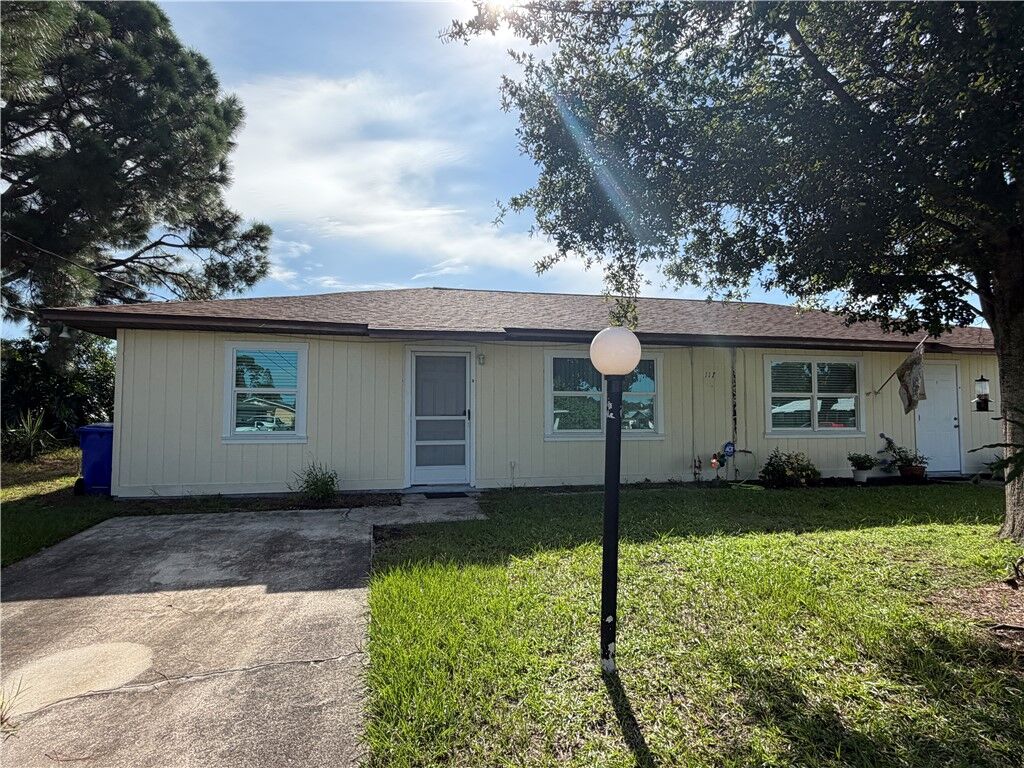 Property Photo:  117 Admiral Circle B  FL 32958 