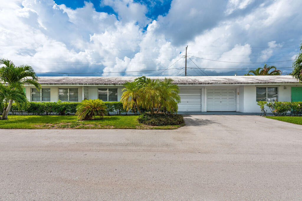 Property Photo:  722 Ridge Road 2  FL 33462 