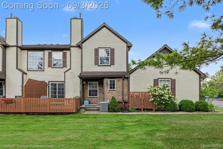 Property Photo: 237 Barrington Circle MI 48360