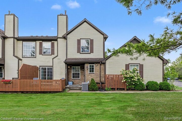 Property Photo:  237 Barrington Circle  MI 48360 