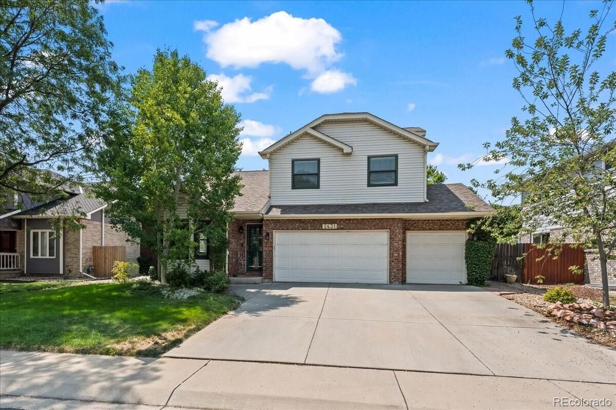 Property Photo: 2431 Maplewood Circle CO 80503