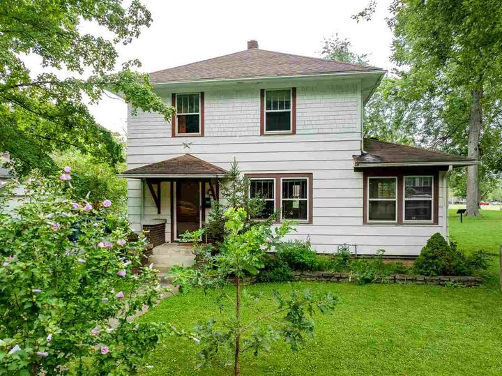 Property Photo:  16 NW 7th Street  IN 47374 