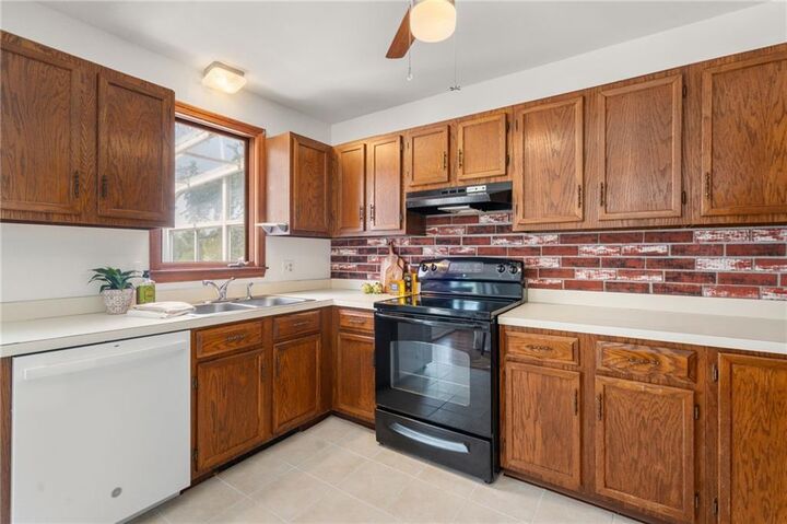 Property Photo:  40 Ladeira Avenue  RI 02871 