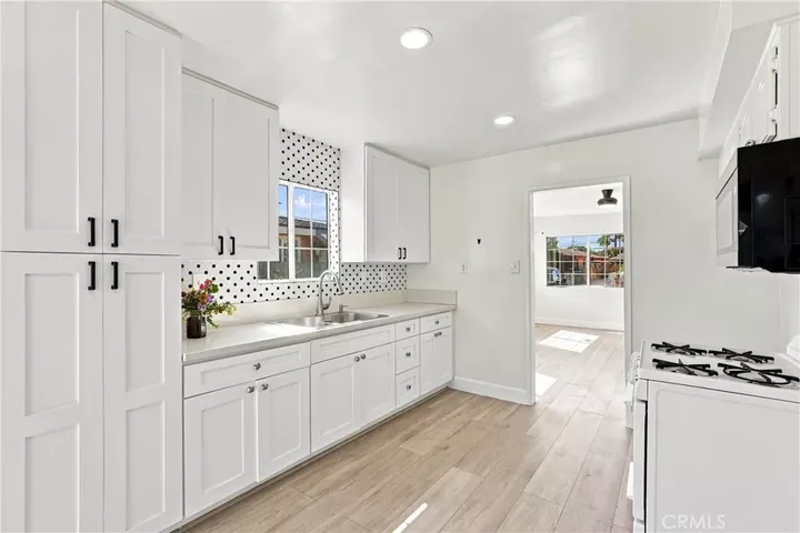 Property Photo:  4119 W 162nd Street  CA 90260 