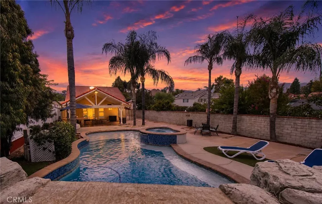 Property Photo:  23549 Cherry  CA 91321 