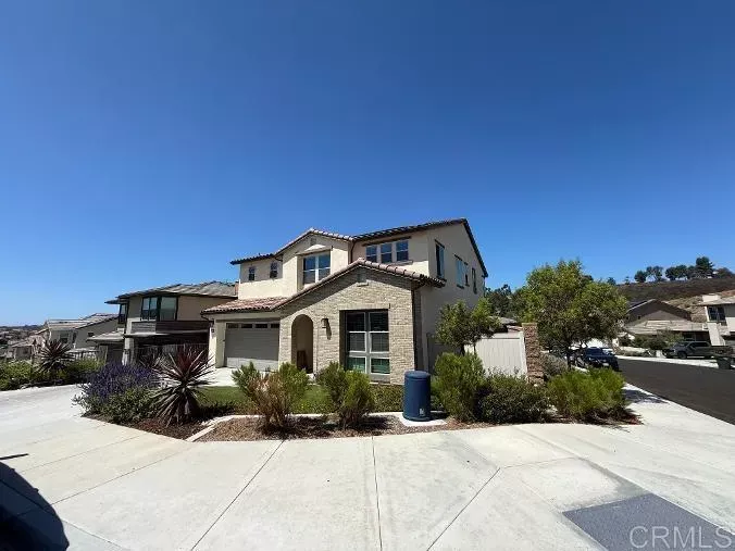 Property Photo:  921 Cayley Avenue  CA 92069 