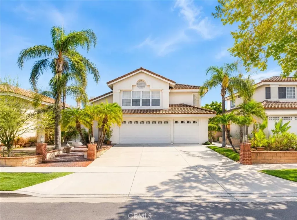 Property Photo:  1511 Dominguez Ranch  CA 92882 