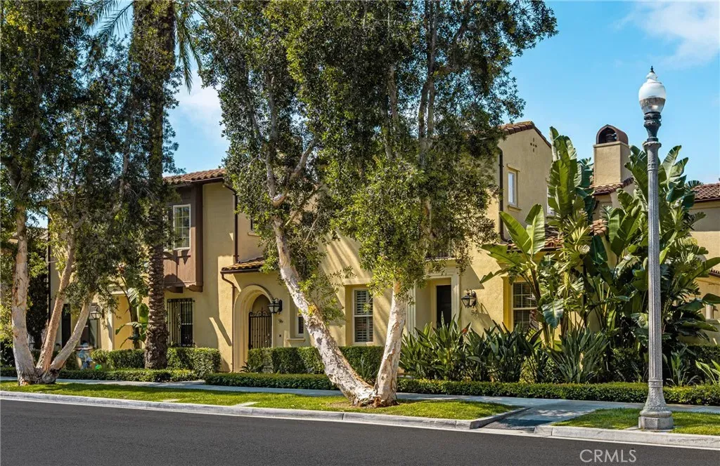 Property Photo: 54 Great Lawn CA 92620