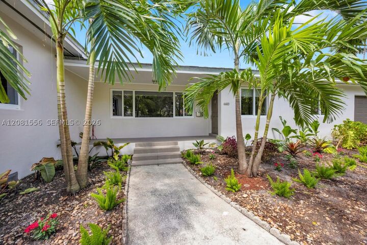 Property Photo: 6610 Santona St FL 33146