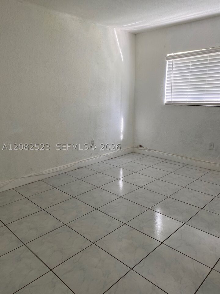 Property Photo: 3903 SW 78th Ct 103 FL 33155