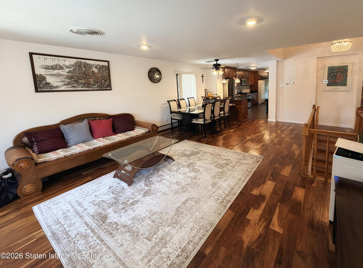 Property Photo:  69 Vassar Street  NY 10314 