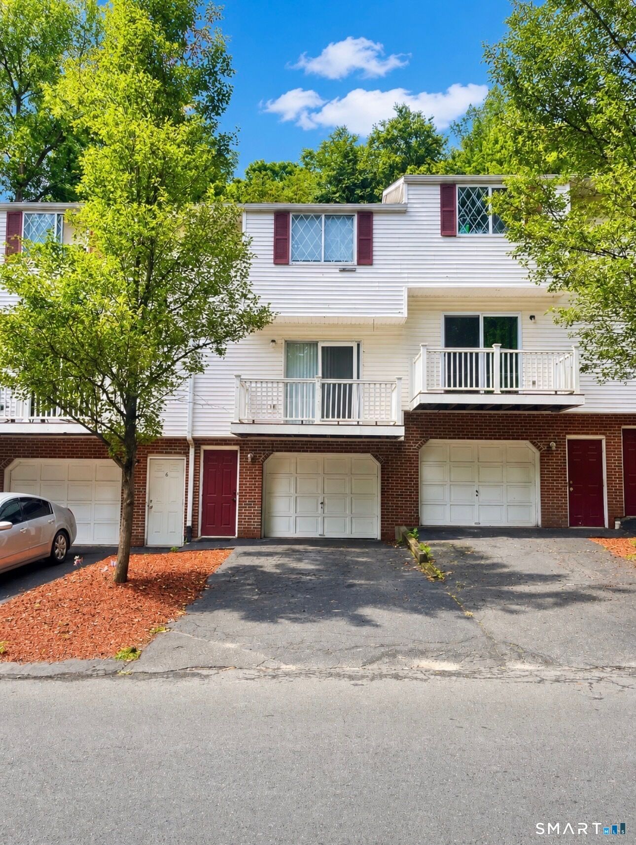 Property Photo:  152 Lincoln Street 19  CT 06710 