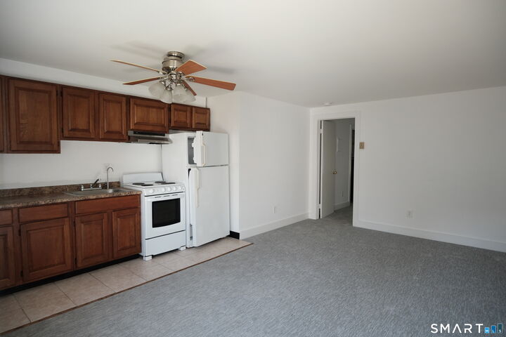 Property Photo:  14 Sniffen Street 3  CT 06851 