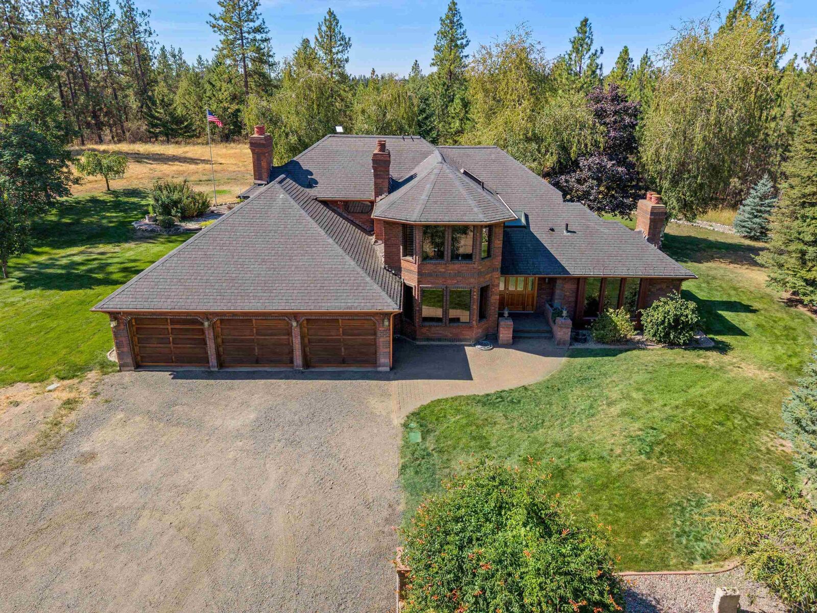 Property Photo: 7715 N Craig Rd WA 99224