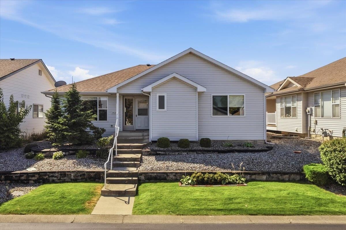 Property Photo:  1413 S Avalon Ln  WA 99216 