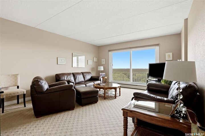 Property Photo:  3520 Hillsdale Street 1001  SK S4S 5Z5 