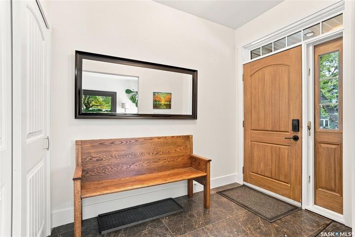 Property Photo:  1019A 10th Street E  SK S7H 0H8 