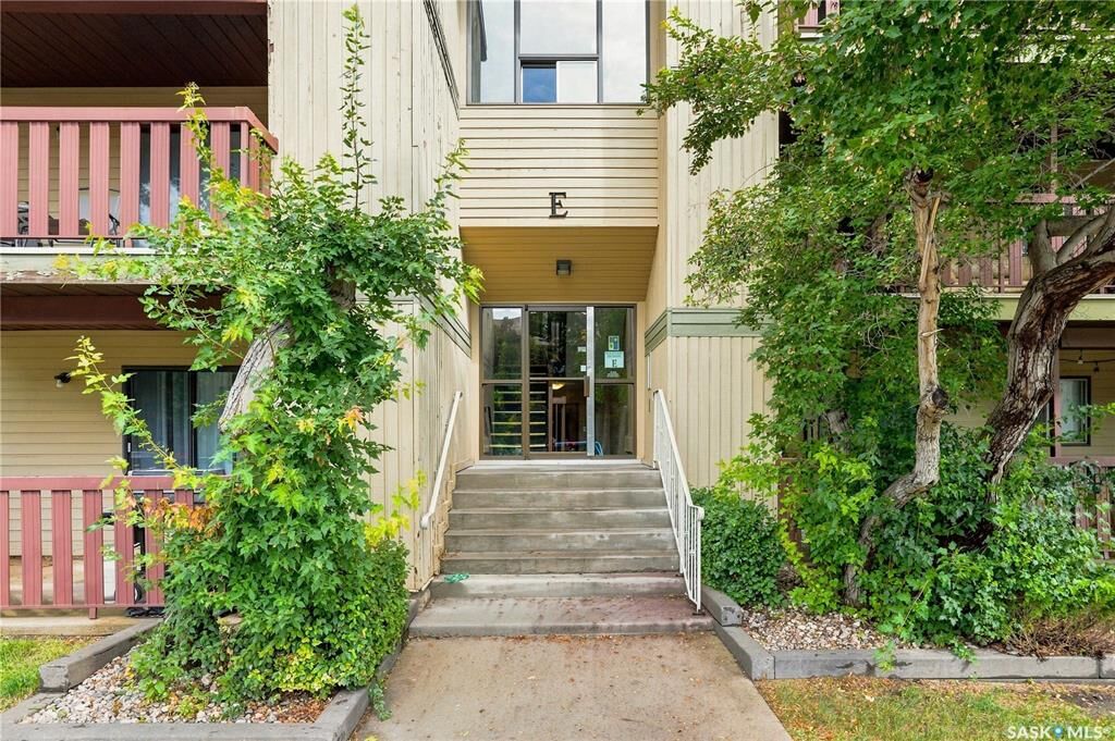 Property Photo:  1121 McKercher Drive 207E  SK S7H 5B8 