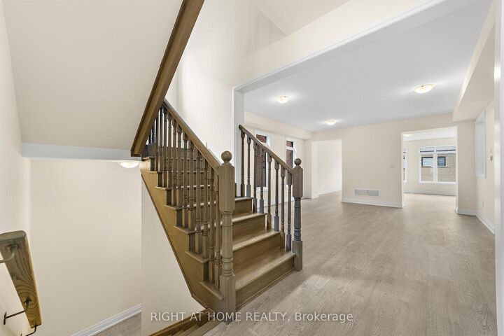 Property Photo:  46 Daffodil Road  ON L9X 2E1 