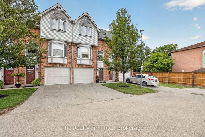 Property Photo:  46 Conestoga Road 19  ON N4T 1S4 