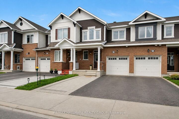 Property Photo:  207 Willow Aster Circle  ON K4A 1C9 