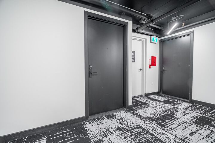 Property Photo:  1 Jarvis Street 1219  ON L8R 3J2 