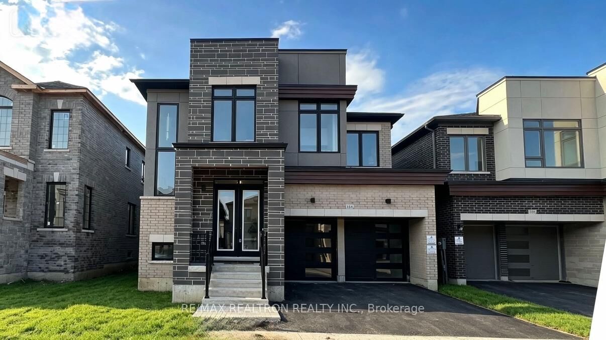 Property Photo:  164 Wesmina Avenue  ON L4A 0R7 