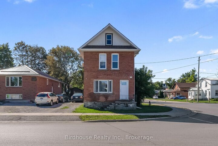 Property Photo:  99 Durham Street W  ON K9V 2P8 