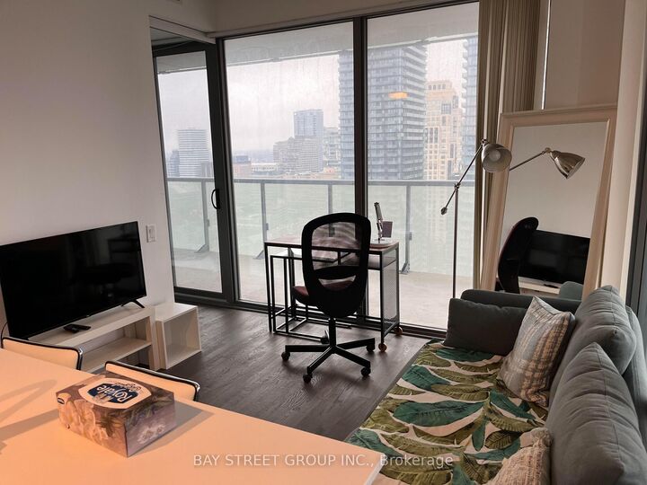 Property Photo:  57 St. Joseph Street 2510  ON M5S 0C5 