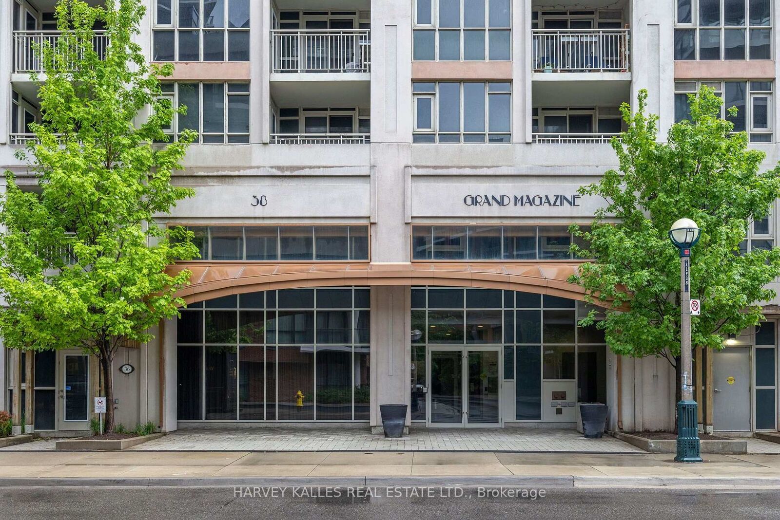 Property Photo:  38 Grand Magazine Street 628  ON M5V 0B1 