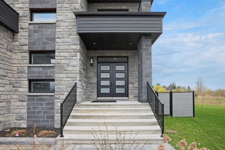Property Photo:  541 Barrage Street  ON K0A 1M0 