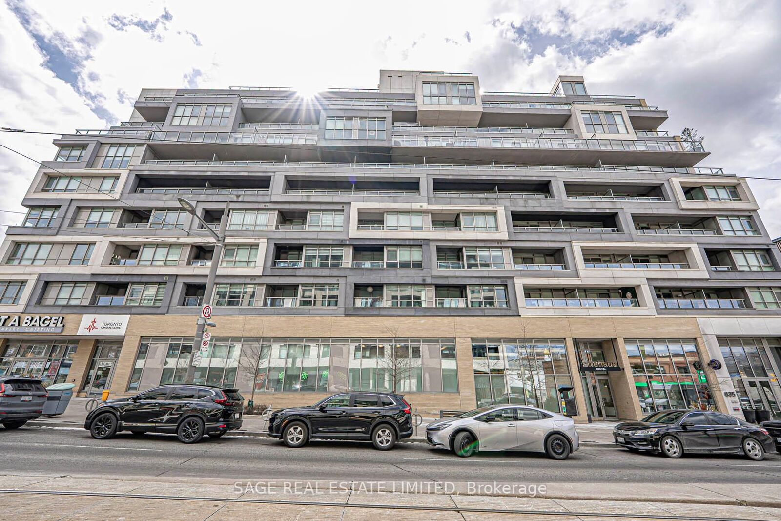 Property Photo:  835 St Clair Avenue W 406  ON M6C 0A8 