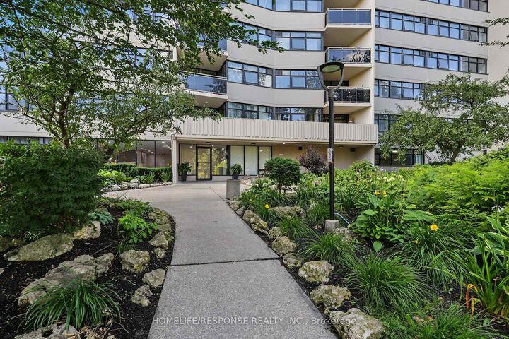 Property Photo:  100 Echo Point N/A 1801  ON M1W 2V2 