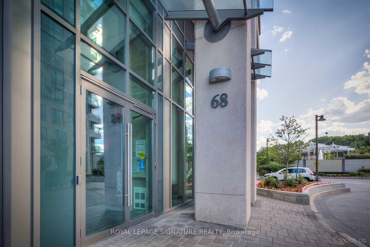 Property Photo:  68 Grangeway Avenue 1512  ON M1H 0A1 