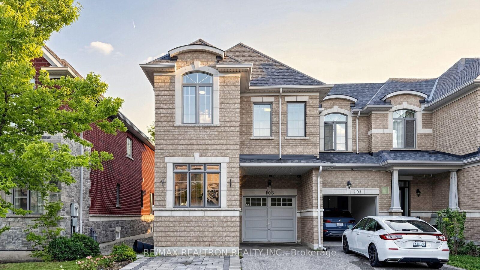 Property Photo:  103 Alexie Way  ON L4H 3V4 