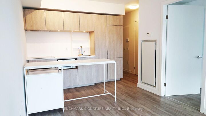 Property Photo:  77 Shuter Street 305  ON M5B 0B8 