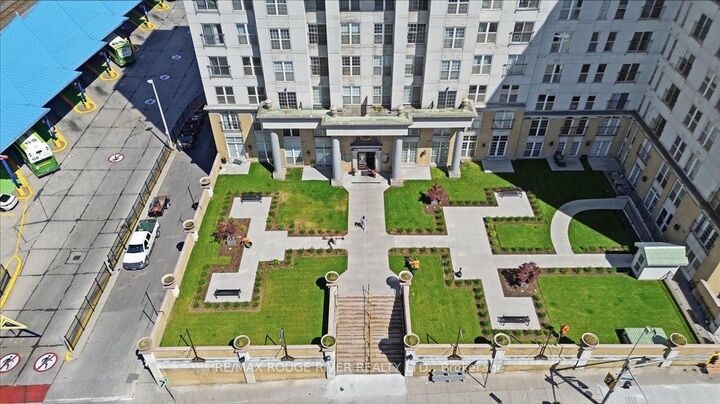 Property Photo:  135 James Street S 1401  ON L8P 2Z6 