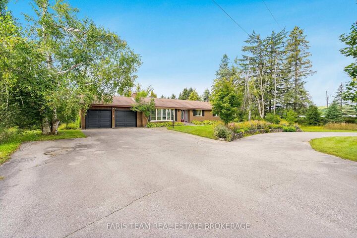 Property Photo:  2536 4th Line N  ON L0L 2L0 