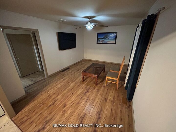 Property Photo:  1315 Partington Avenue  ON N9B 2P5 
