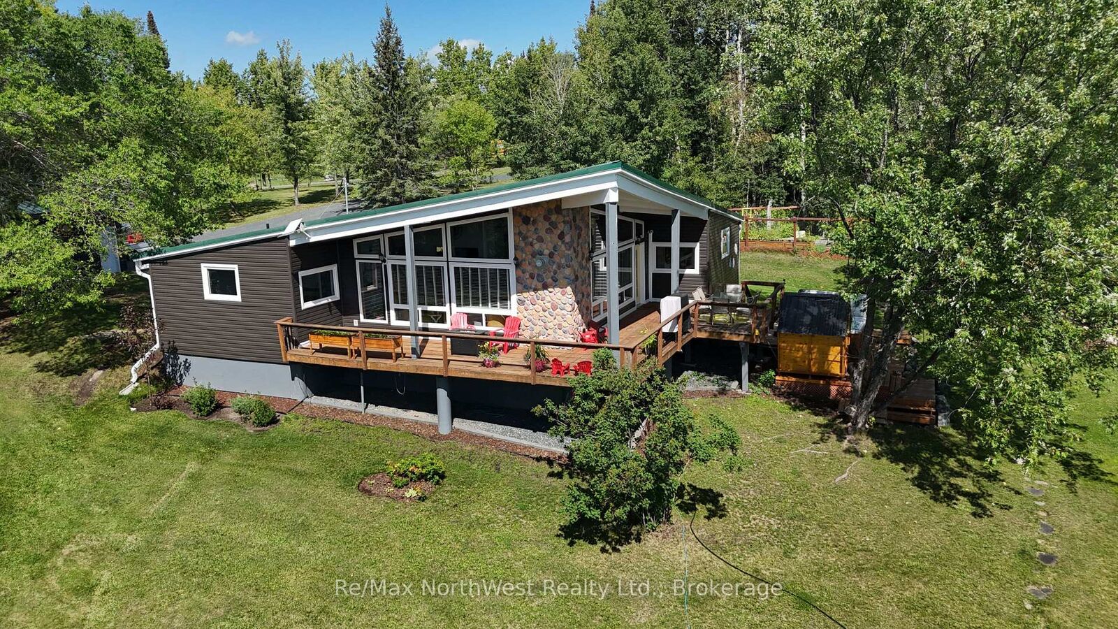 Property Photo:  6 Chrustie Road  ON P0X 1C0 