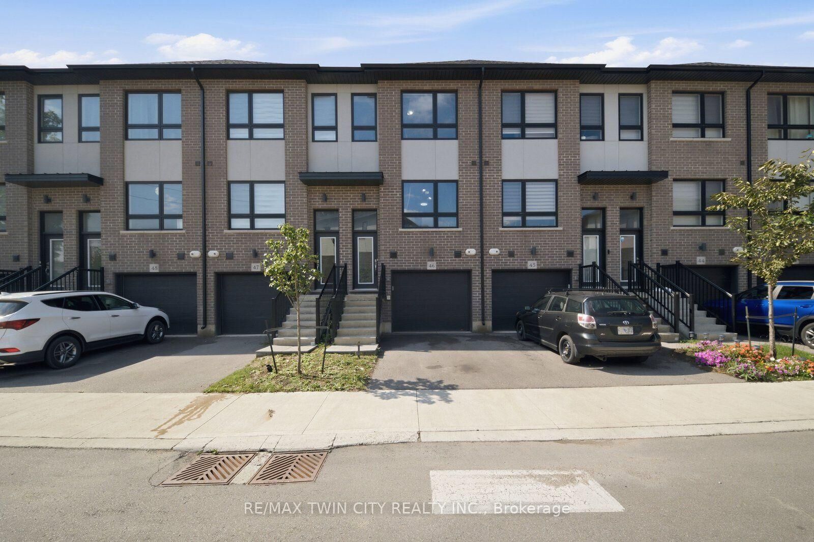 Property Photo:  720 Grey Street 46  ON N3S 0K2 