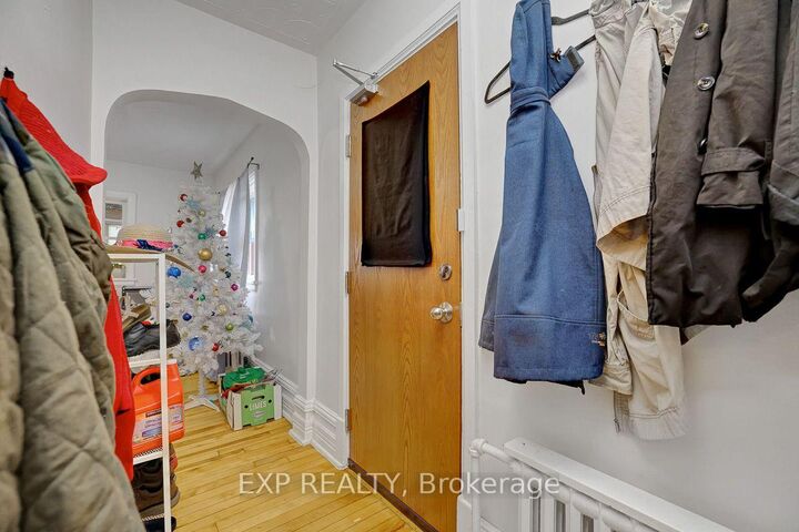 Property Photo:  108 Lebreton Street N  ON K1R 7H4 