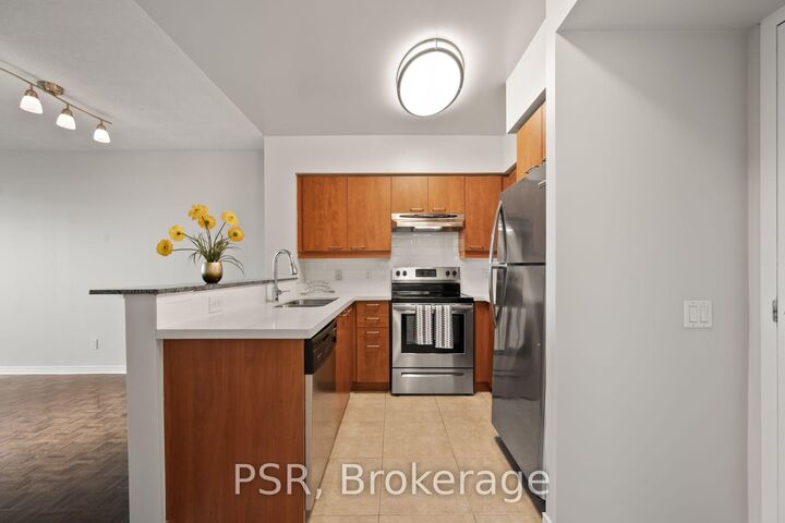 Property Photo:  515 Rosewell Avenue 311  ON M4R 2J3 