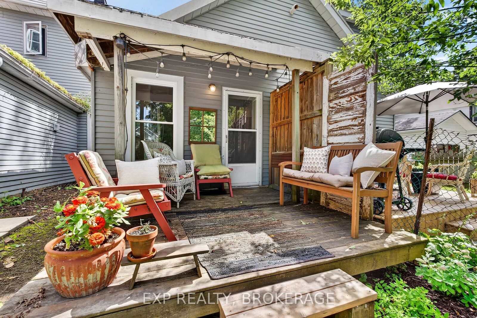 Property Photo:  70 Livingston Avenue  ON K7L 4L4 