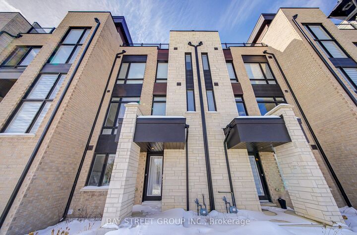Property Photo:  51 Credit Lane  ON L4E 1G9 