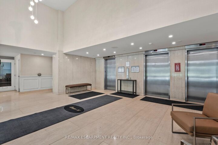 Property Photo: 75 Queen Street N 2206 ON L8R 3J3
