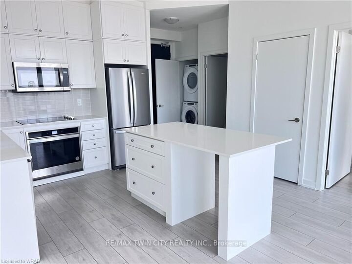 Property Photo:  55 Duke Street  ON N2H 0C9 